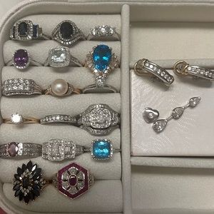 Diamonds, sapphires and more. All genuine diamonds